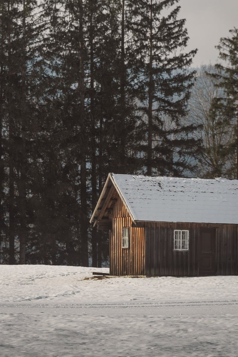 Off-Grid Retreats